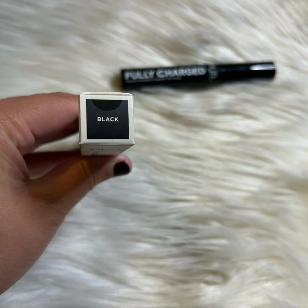 Pur Fully Charged Mascara 👀